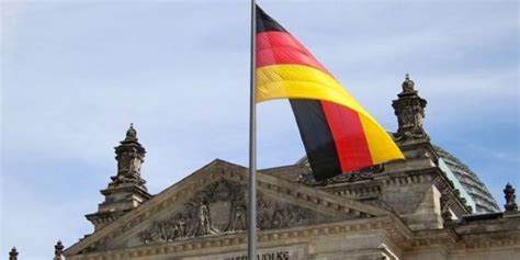 Almanya'da Çalışmak İçin Gerekli Şartlar ve Prosedürler